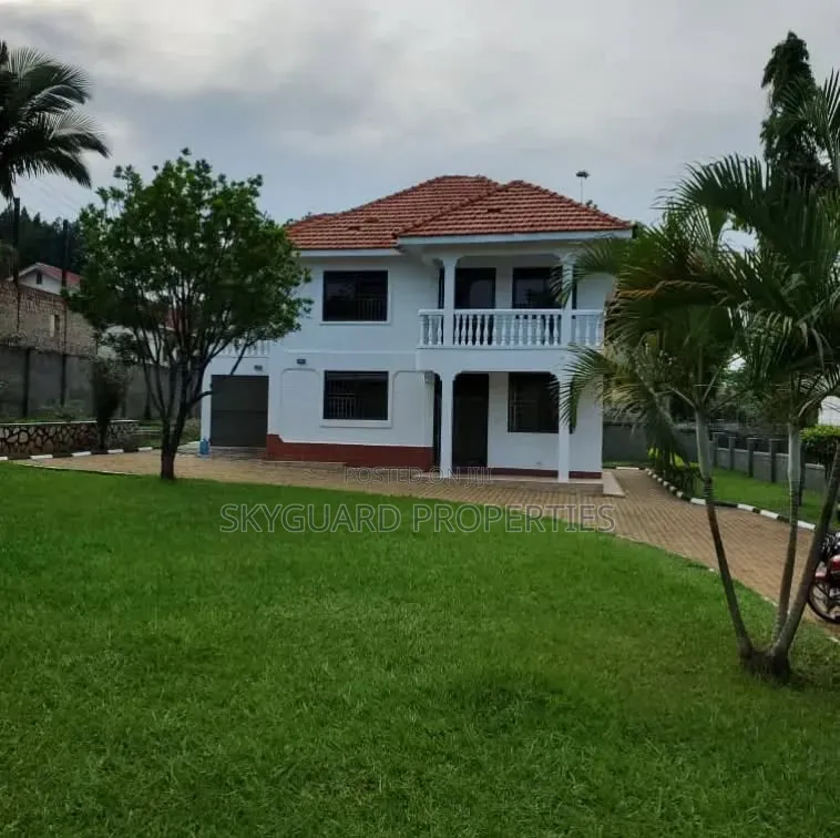 5bdrm House in Muyenga, Central Division for rent