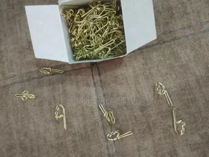 Gold Small Curtain Hooks Per Box