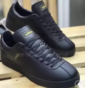 Topanga Adidas