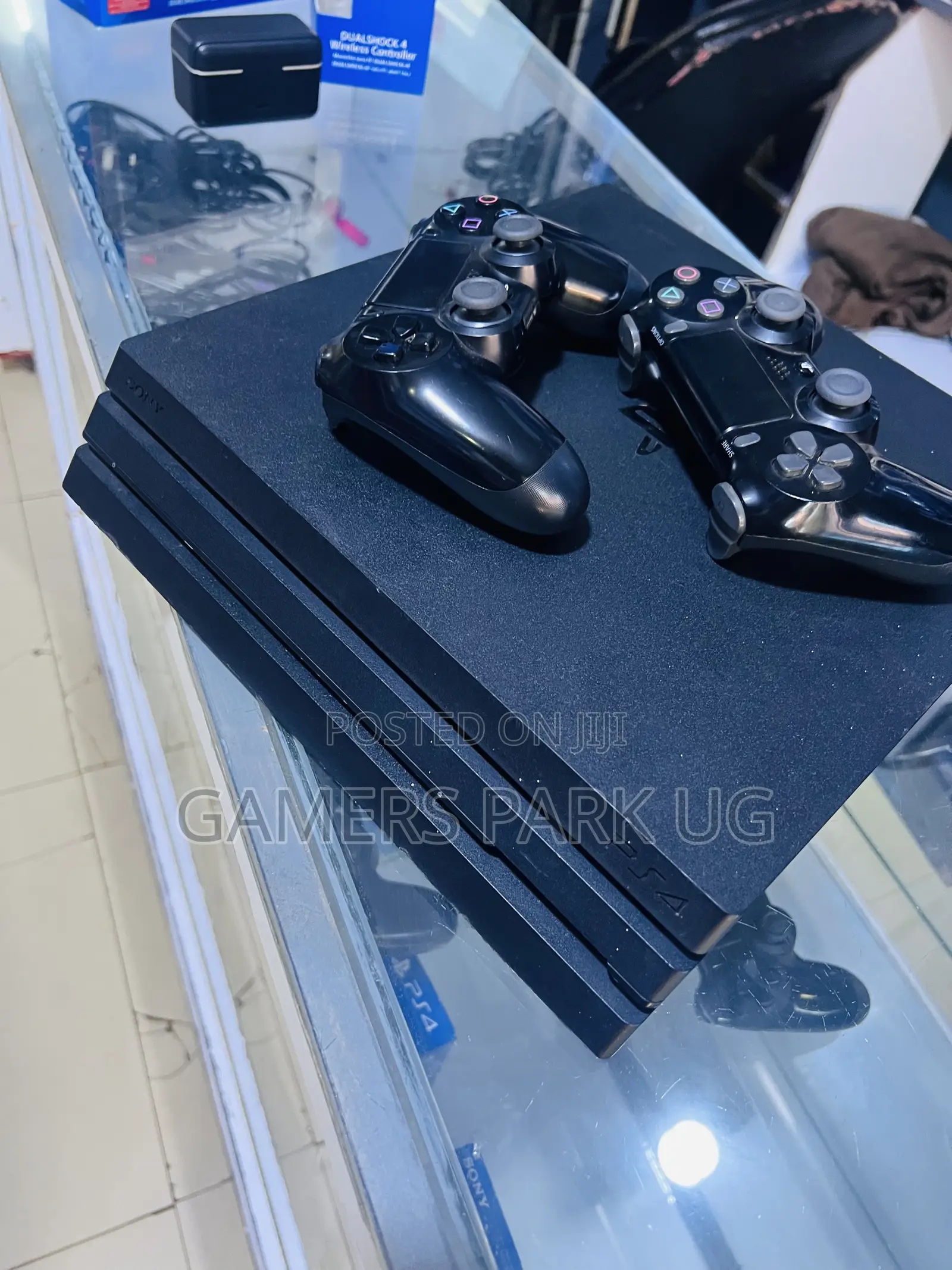 PS4 Pro Console With 20 Games and 2 Controllers With Accessories