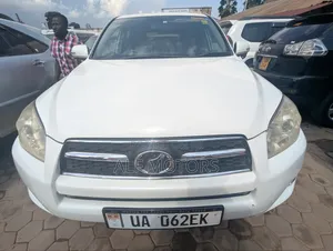 Toyota RAV4 2009 White