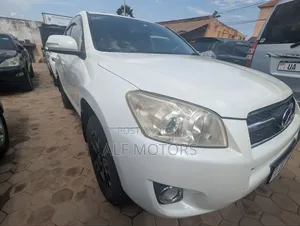 Toyota RAV4 2009 White