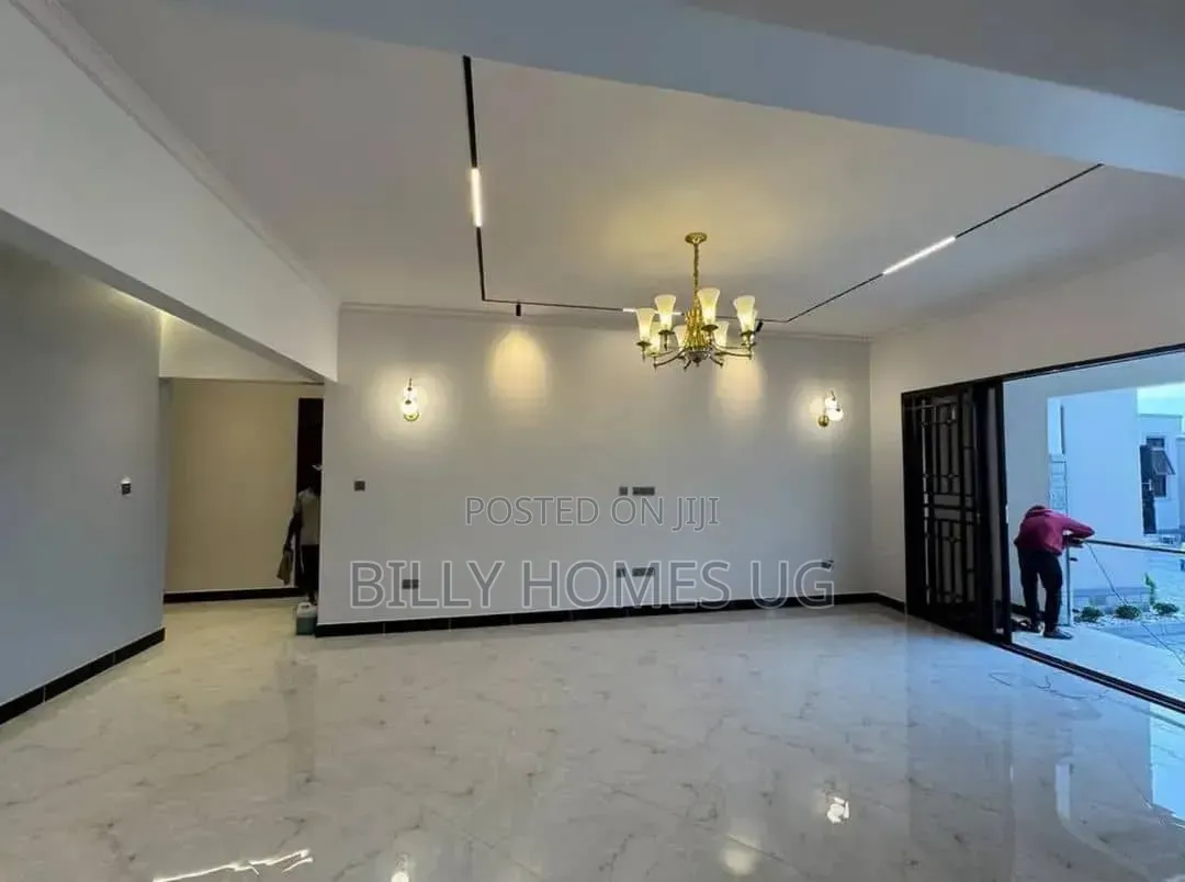 4bdrm Bungalow in Kira for sale