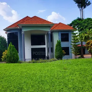 5bdrm Mansion in Busukuma for sale
