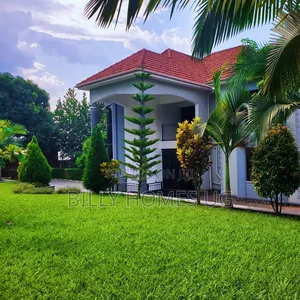 5bdrm Mansion in Busukuma for sale