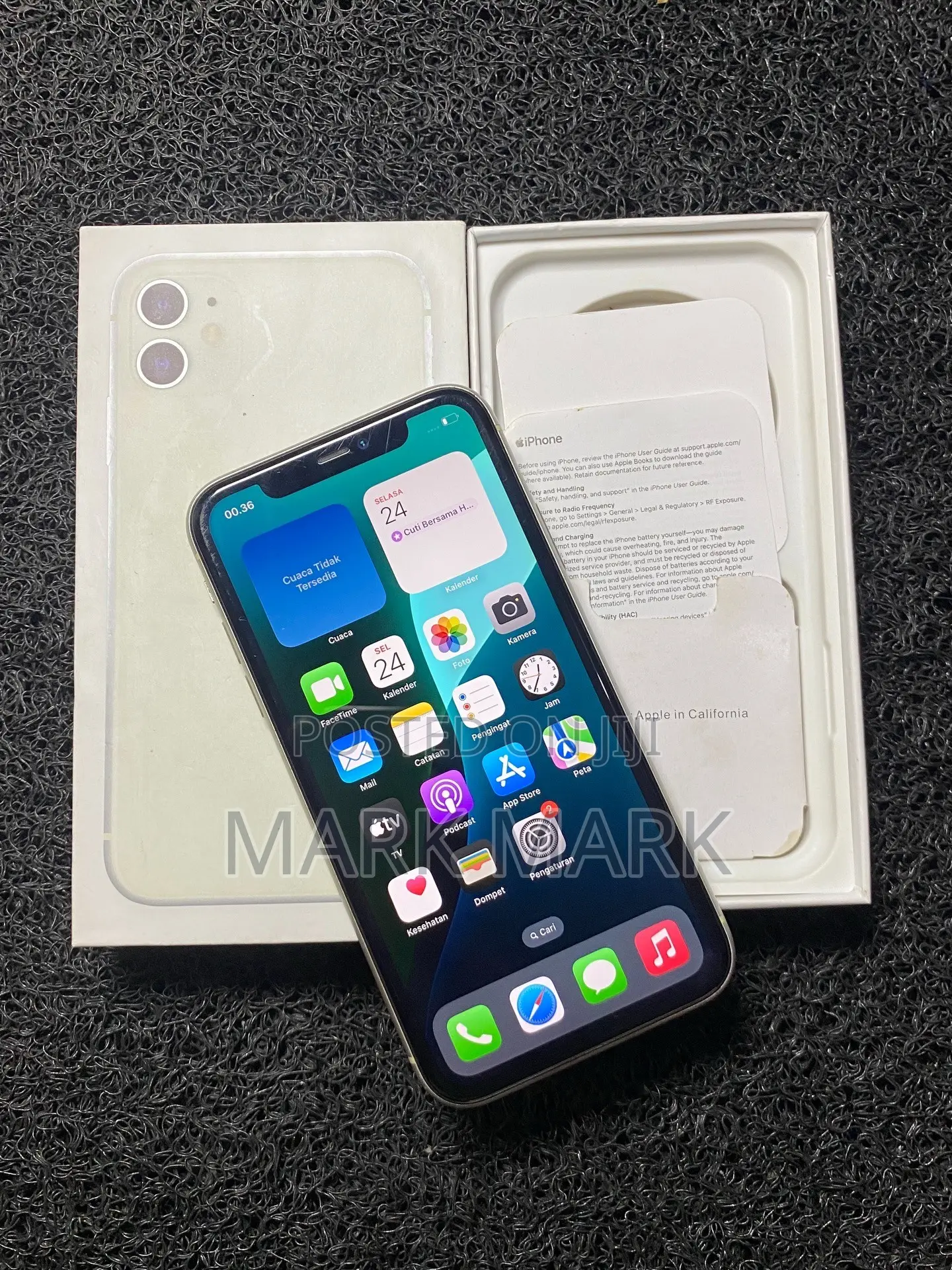 New Apple iPhone 11 256 GB White