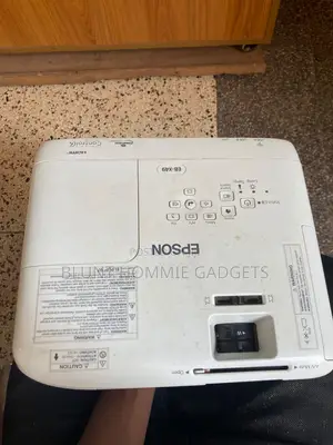 Epson EB-X49