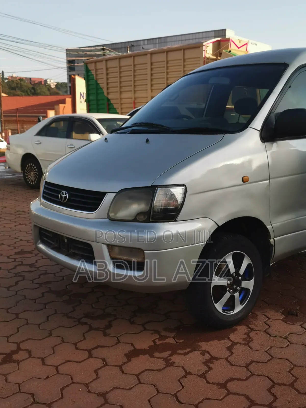Toyota Noah 2002 Silver