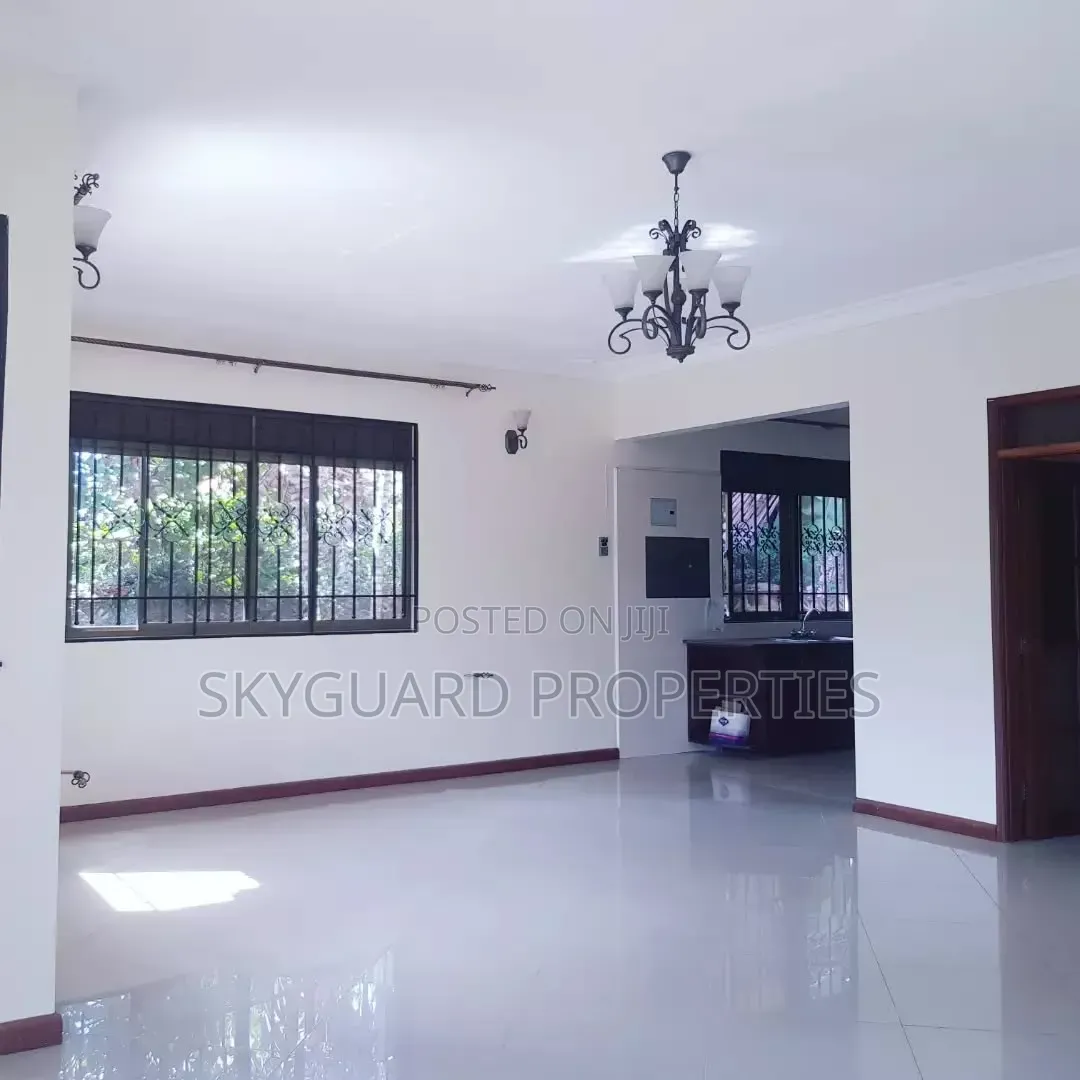 5bdrm House in Lubowa, Central Division for rent