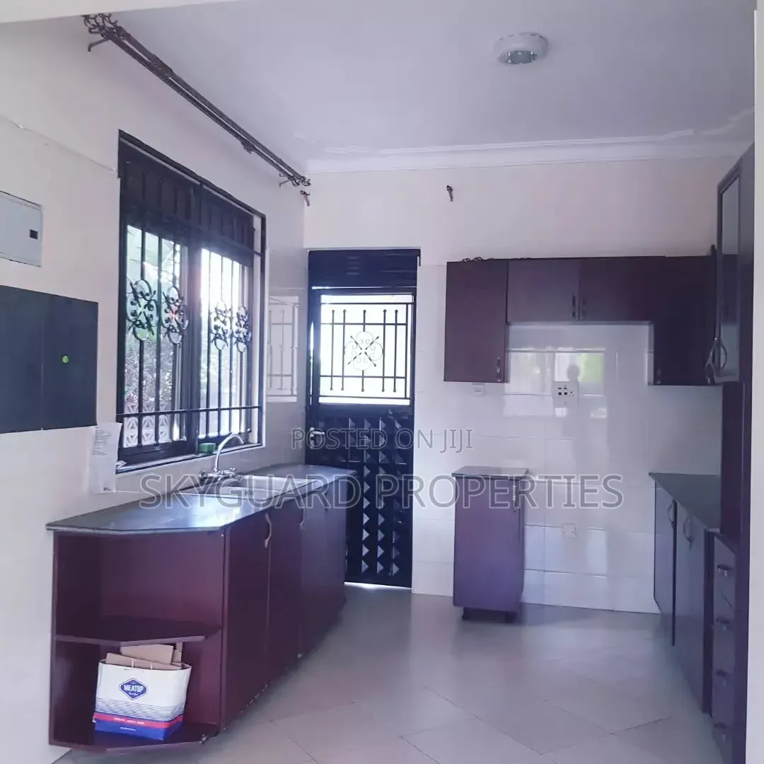 5bdrm House in Lubowa, Central Division for rent