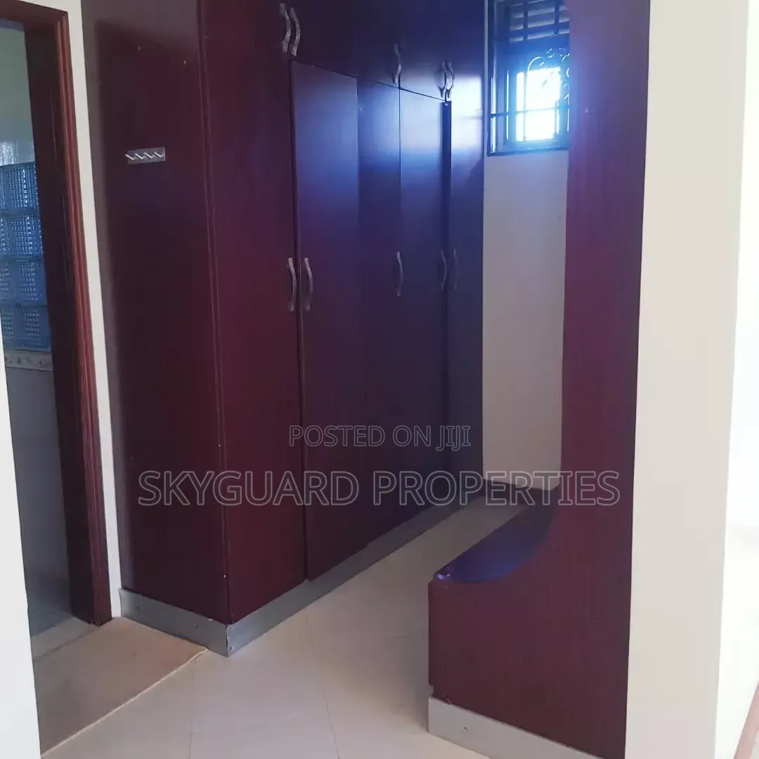 5bdrm House in Lubowa, Central Division for rent