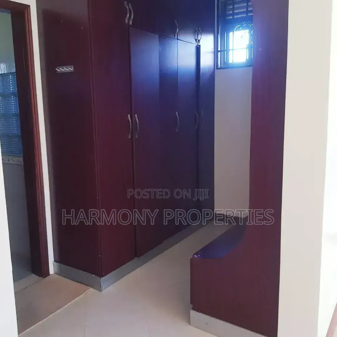 5bdrm House in Lubowa, Central Division for rent