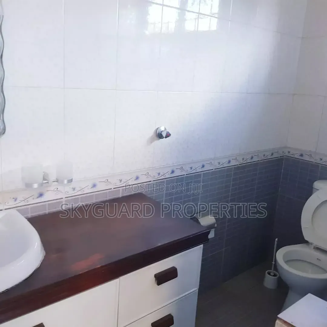 5bdrm House in Lubowa, Central Division for rent