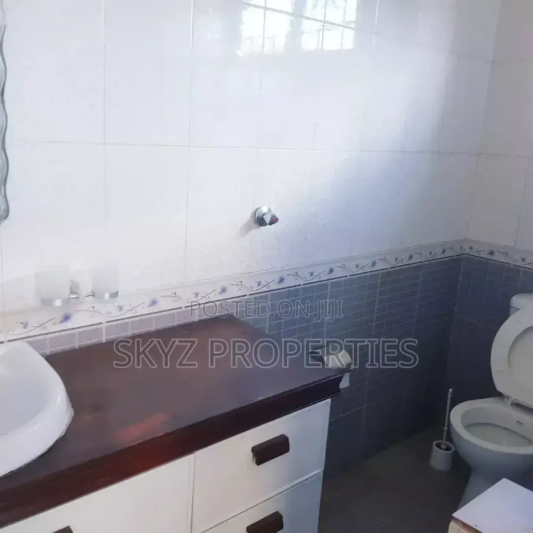 5bdrm House in Lubowa, Central Division for rent