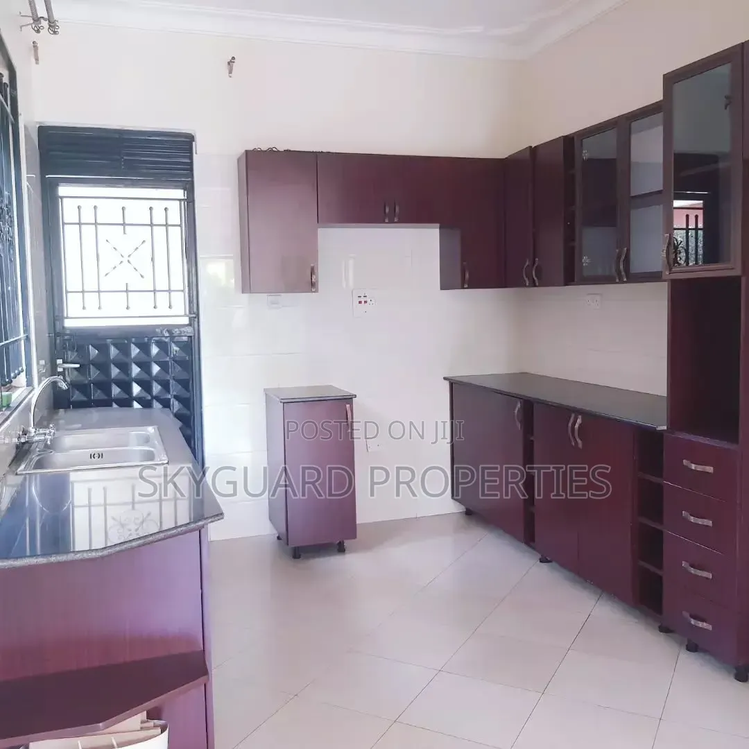 5bdrm House in Lubowa, Central Division for rent