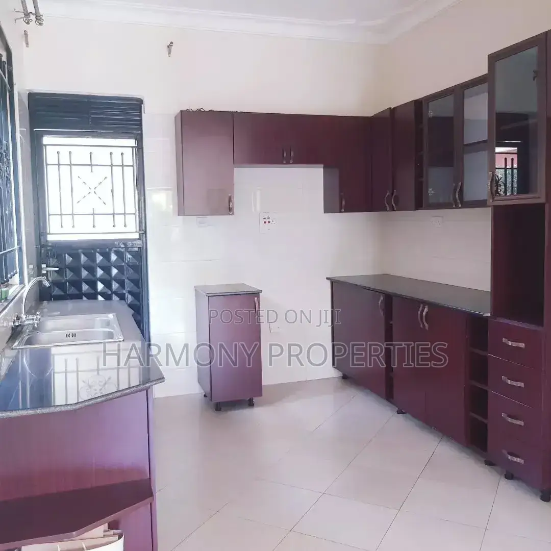5bdrm House in Lubowa, Central Division for rent