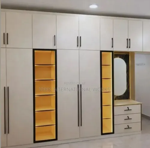 Morden Built-in Wardrobes With Dressing Table and Led Lights