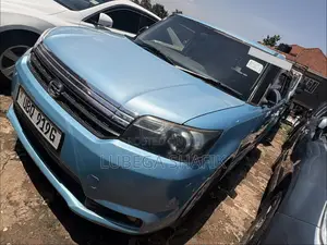 Toyota Corolla Rumion 2011 Blue