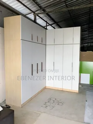 Wardrobes/ Closets