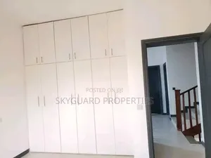 4bdrm Apartment in Bunga, Central Division for rent