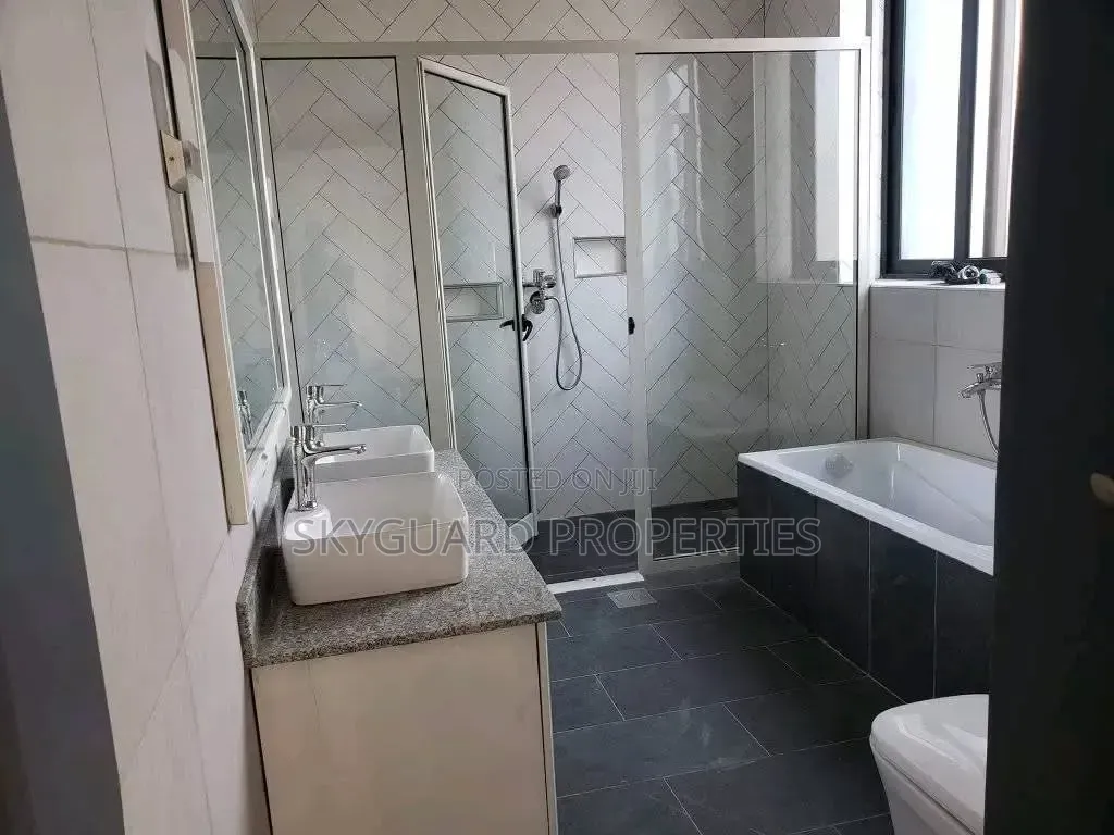 4bdrm Apartment in Bunga, Central Division for rent