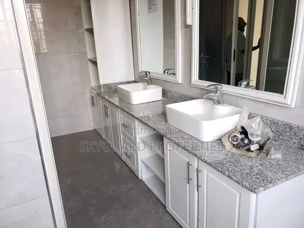 4bdrm Apartment in Bunga, Central Division for rent