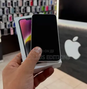 Apple iPhone 13 128 GB White