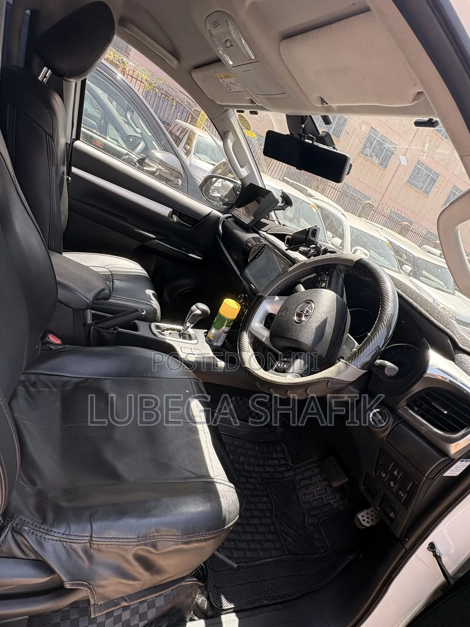 Toyota Hilux Revo Double Cab Deisel 2.4 AWD 2018 White