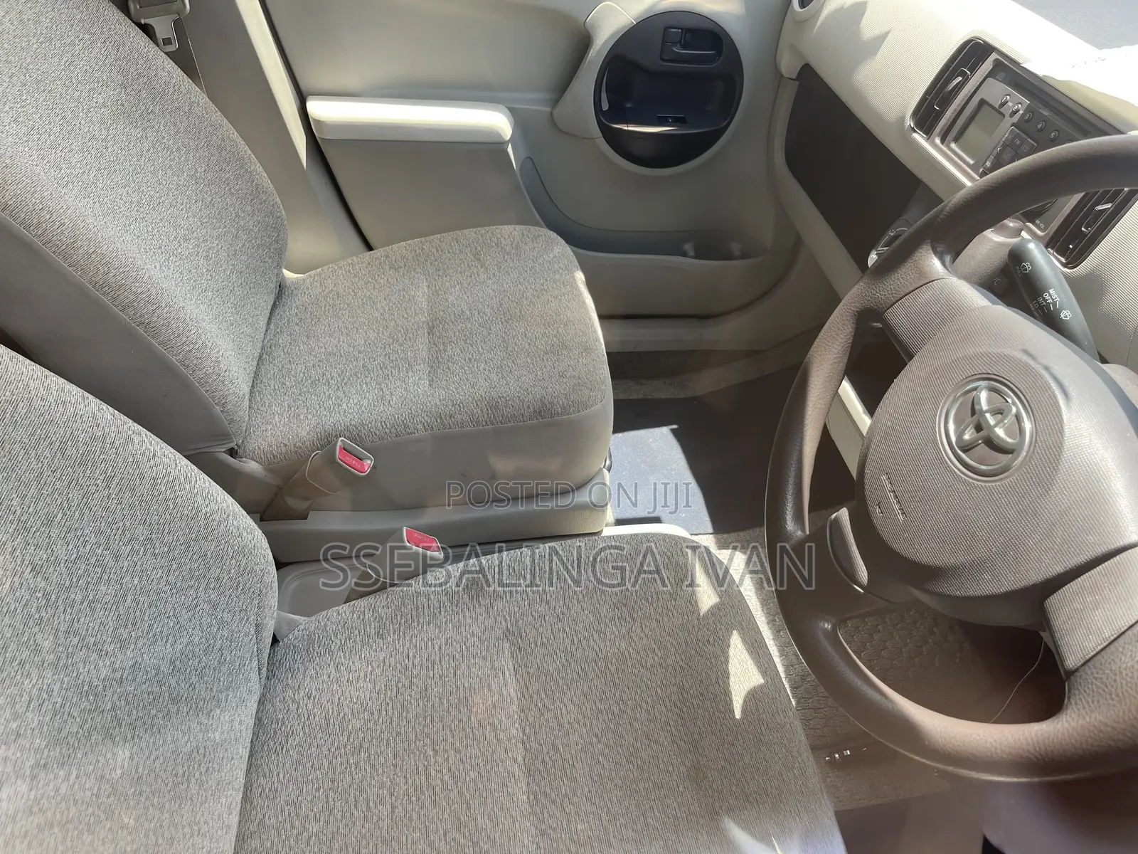 Toyota Passo 2017 Gold