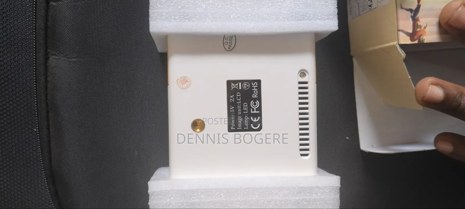 YG300 Mini Projector