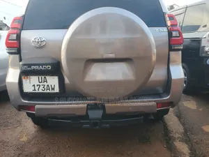 Toyota Land Cruiser Prado 2021 Gray