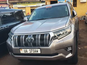 Toyota Land Cruiser Prado 2021 Gray
