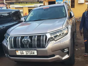 Toyota Land Cruiser Prado 2021 Gray