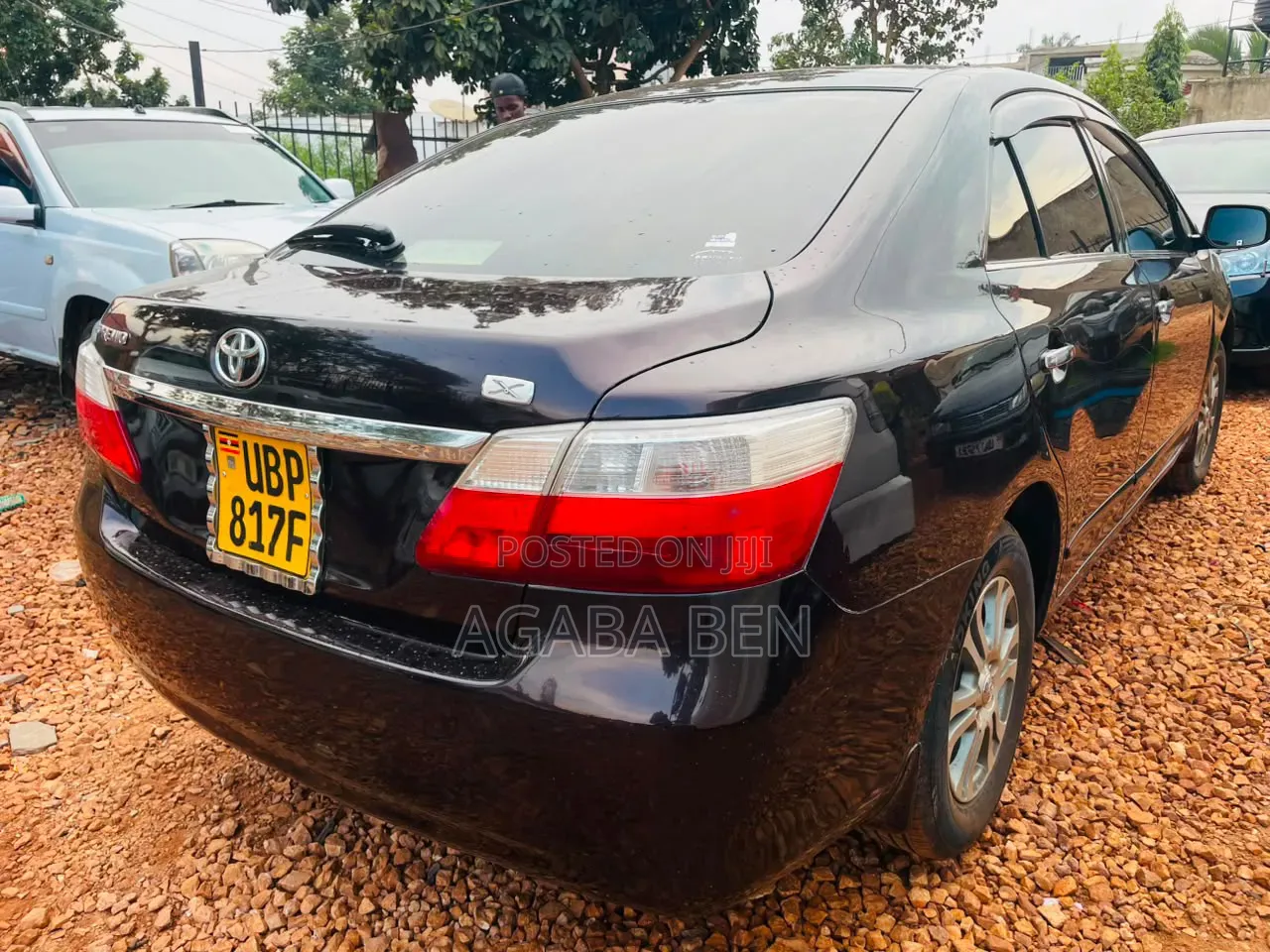Toyota Premio 2010