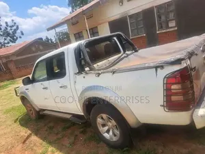 Toyota Land Cruiser 75 Pickup 1989 White