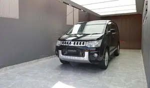 Mitsubishi Delica 2013 Black