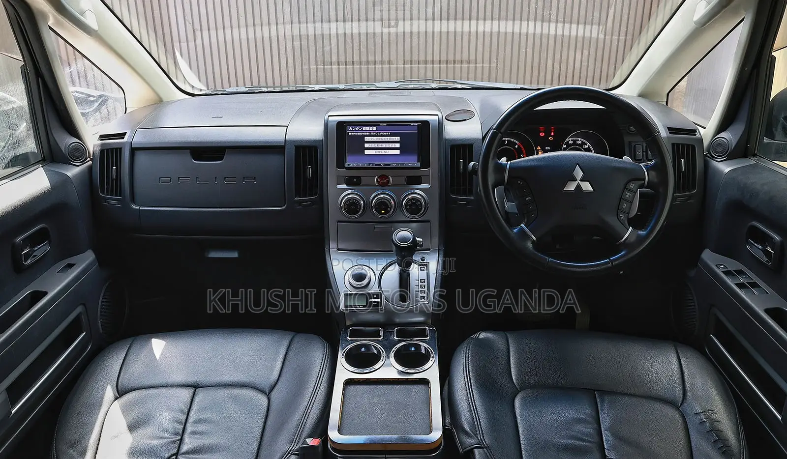 Mitsubishi Delica 2013 Black