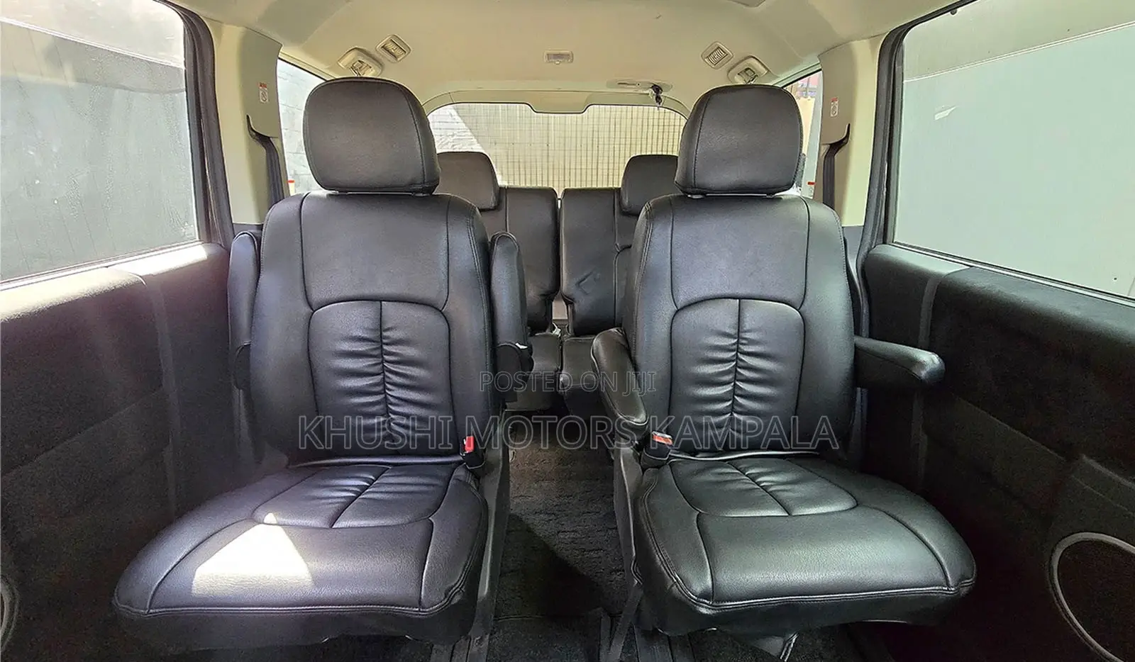 Mitsubishi Delica 2013 Black