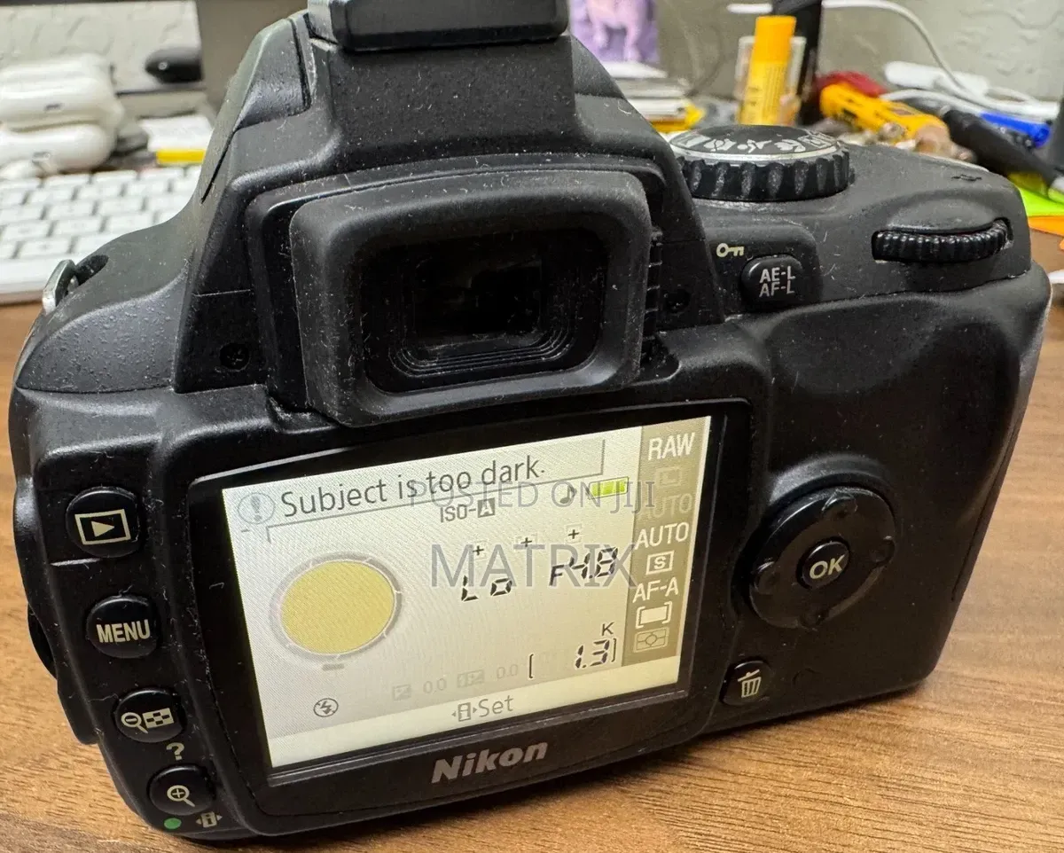 Nikon D40x 10.2mp Digital SLR Camera W/ 18-55mm Lens