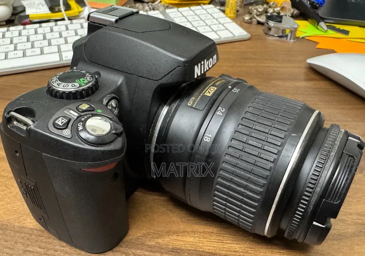 Nikon D40x 10.2mp Digital SLR Camera W/ 18-55mm Lens