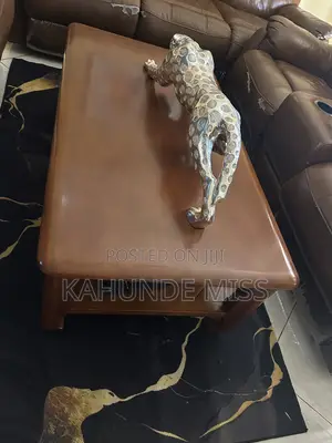 Strong Mahogany Centre Table With Side Drawers