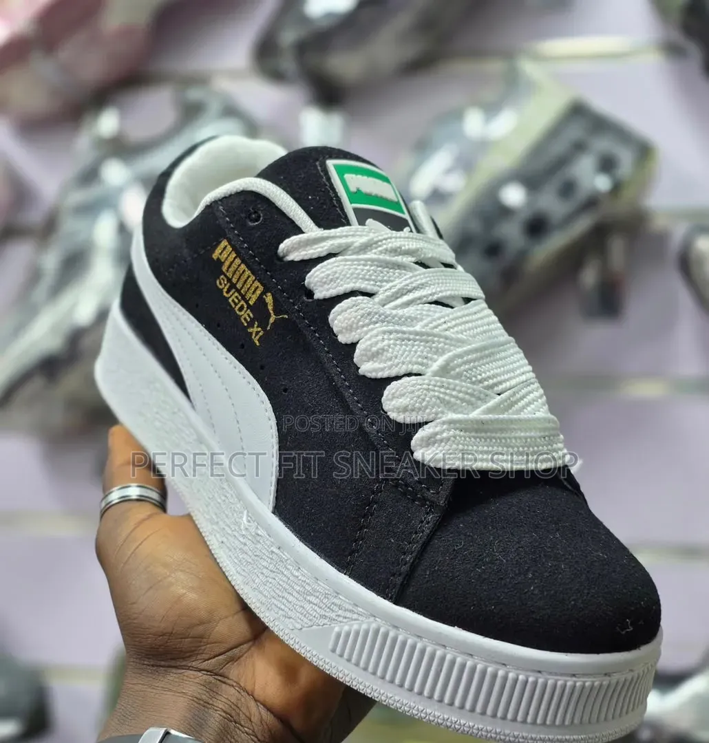Puma Sneakers