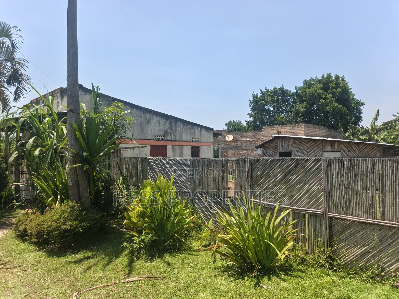 3bdrm Bungalow in Nyakasura, Kyenjojo for sale