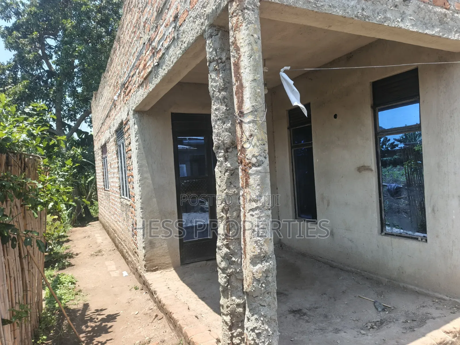 3bdrm Bungalow in Nyakasura, Kyenjojo for sale