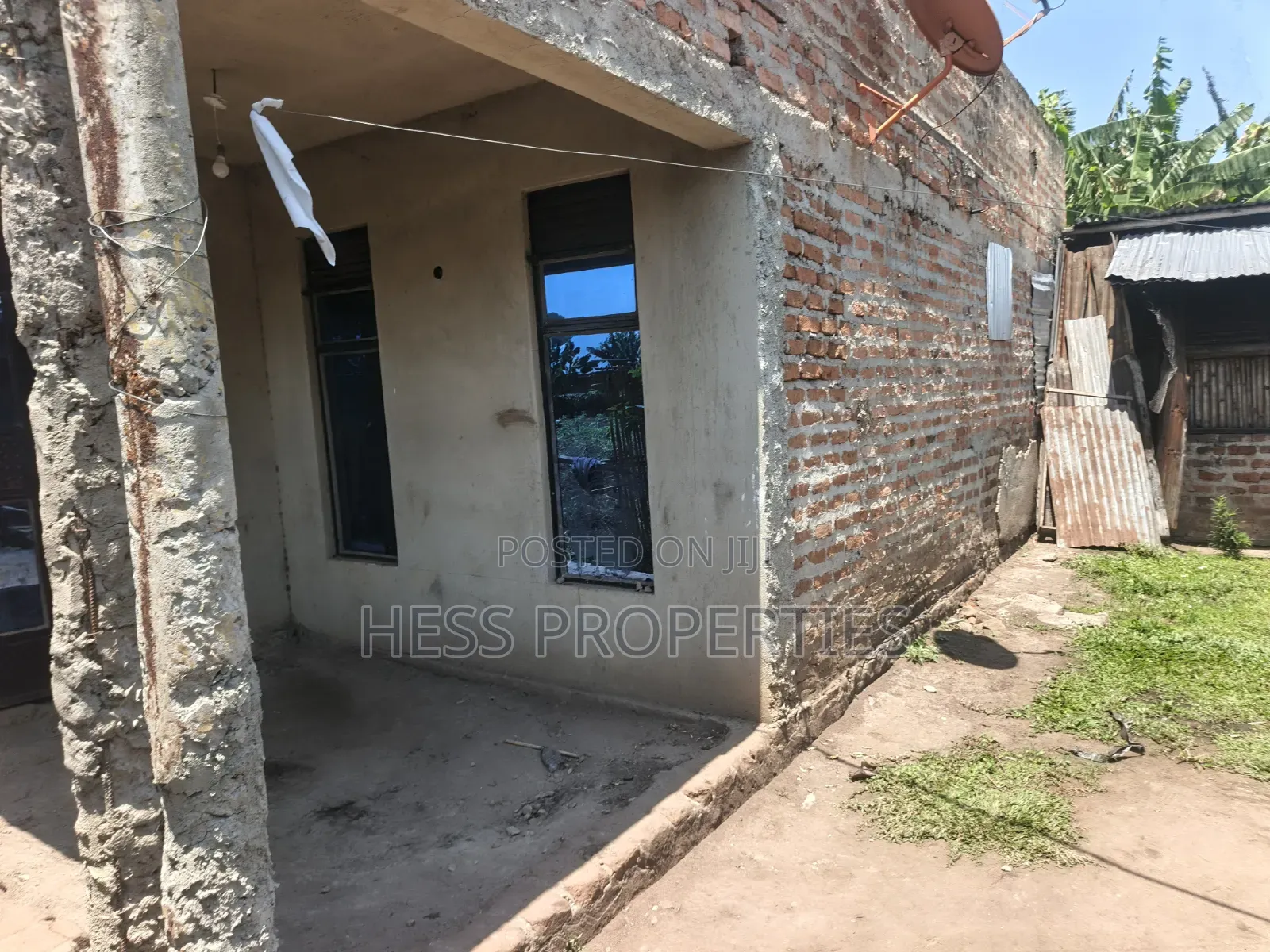 3bdrm Bungalow in Nyakasura, Kyenjojo for sale