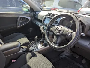 Toyota RAV4 2010 White