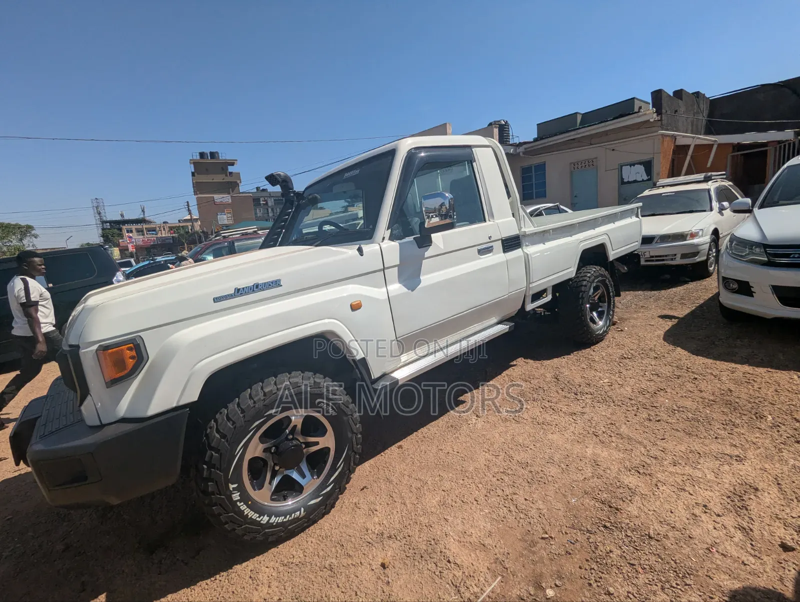 Toyota Land Cruiser Prado 2014 White