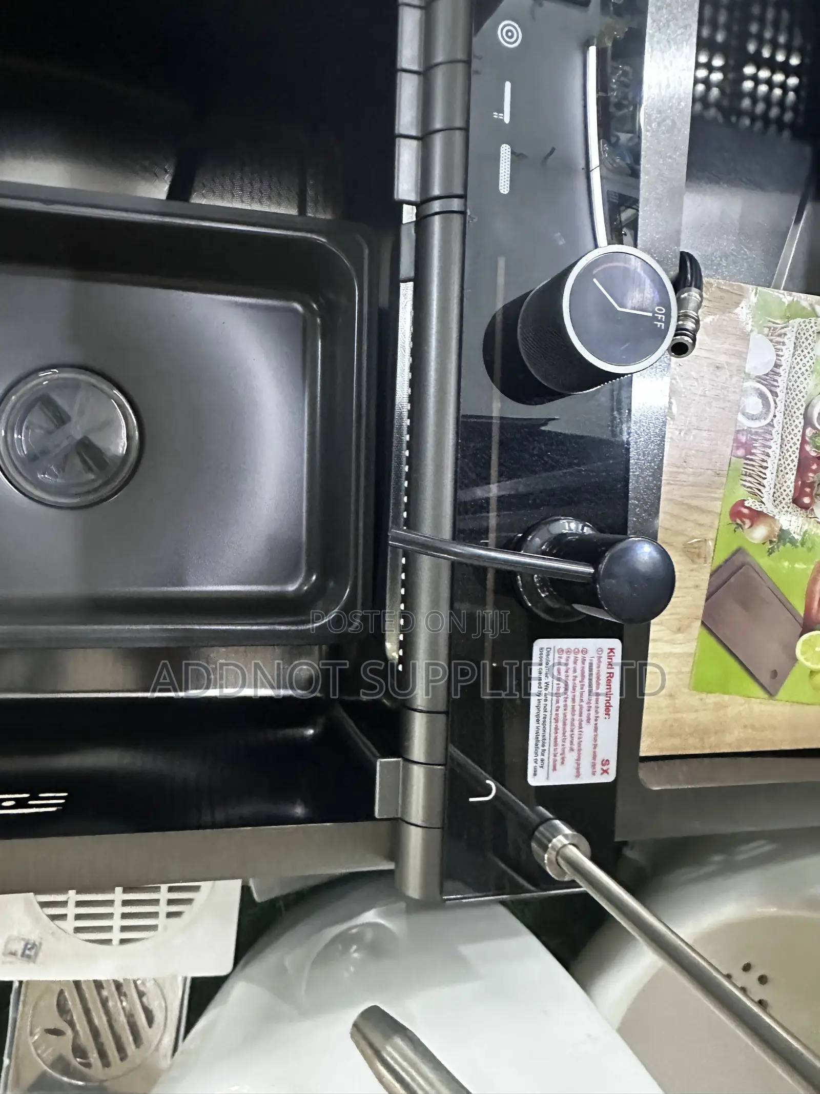 A Multifunctional Nano-Black Smart Kitchen Sink With a Digital Display