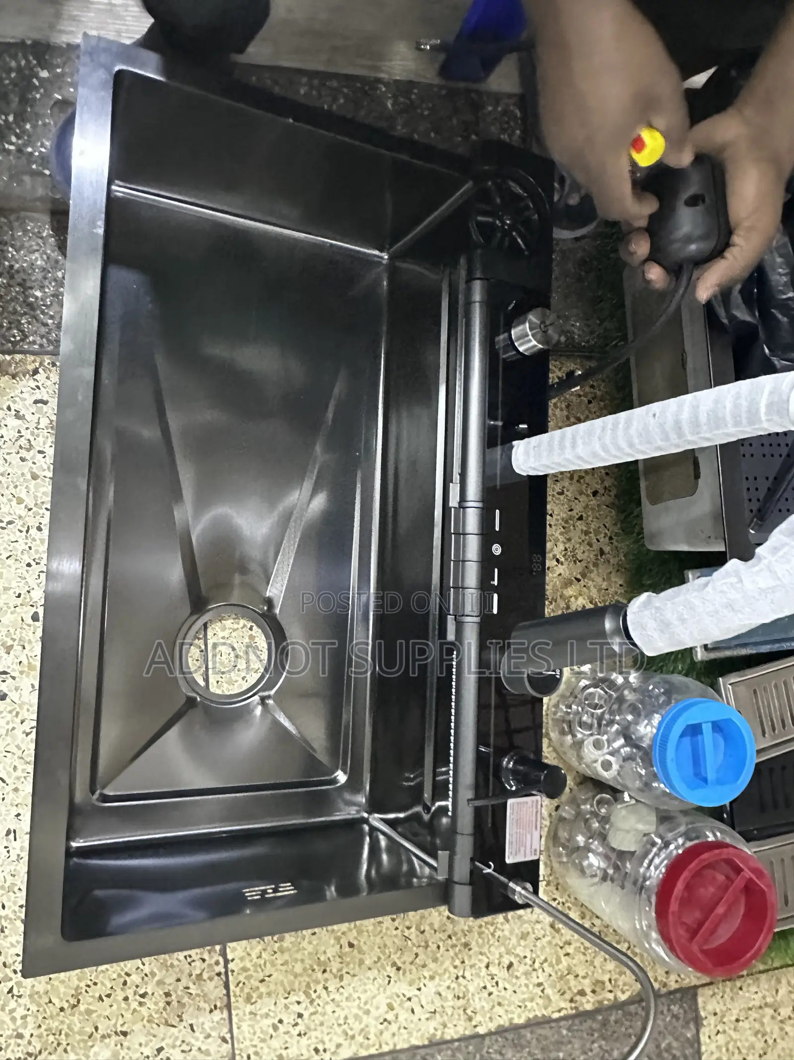 A Multifunctional Nano-Black Smart Kitchen Sink With a Digital Display