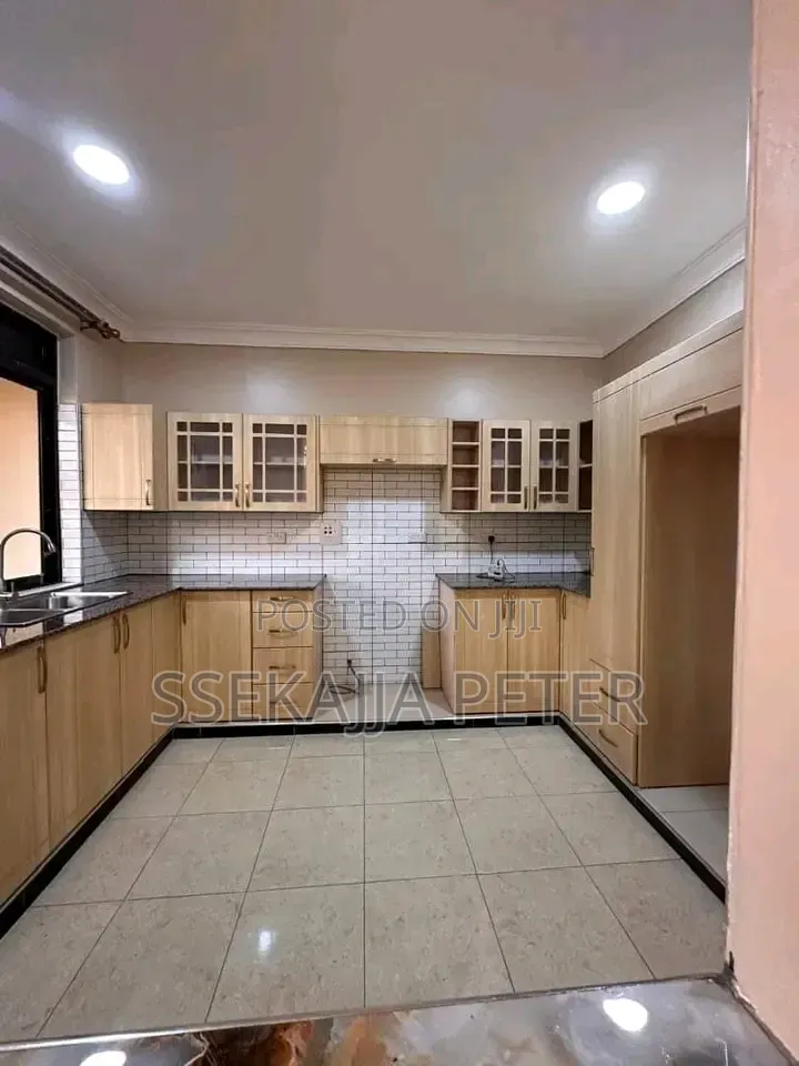 2bdrm Apartment in Kisaasi, Central Division for sale